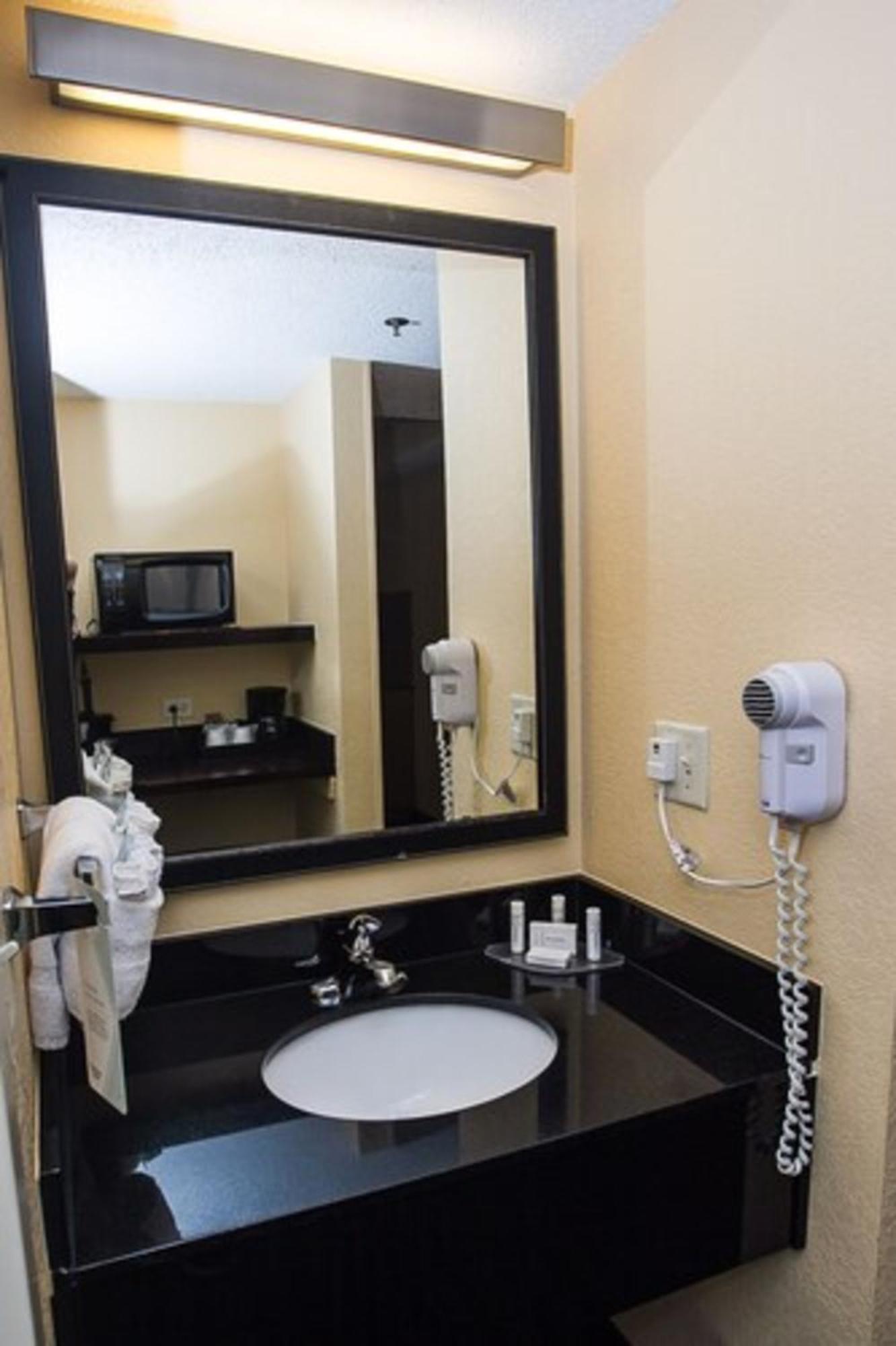 Fairfield Inn & Suites By Marriott Boston Milford Eksteriør bilde