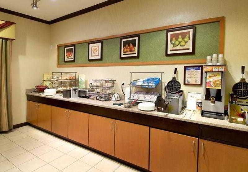 Fairfield Inn & Suites By Marriott Boston Milford Restaurant bilde